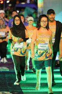 BIB: 964, 13436, 14032
                            <button type="button" onclick="openModal(28185024)" class="btn btn-primary btn-sm float-right btn-popup" data-toggle="modal" data-target=".modal-high-quality">
                        <i class="fas fa-shopping-cart"></i> Add to Cart
                    </button>
                                            <button type="button" onclick="isThisMe(28185024, true)" class="btn btn-success btn-sm float-right btn-popup btn-isme hidden" data-toggle="tooltip" data-placement="bottom" title="นี่คือรูปของคุณใช่ไหม คลิกที่นี่เพื่อเอาเข้าอัลบั้ม">
                        <i class="fas fa-plus"></i> Add to album
                    </button>
                    <button type="button" onclick="isThisMe(28185024, false)" class="btn btn-warning btn-sm float-right btn-popup btn-isnotme hidden">
                        <i class="fas fa-ban"></i> Remove from album
                    </button>